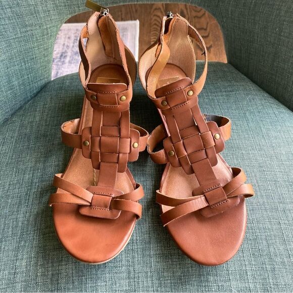 Dolce Vita Womens Fana Sandal Cognac size 8.5 sold at Anthropologie & Revolve! - Picture 3 of 11